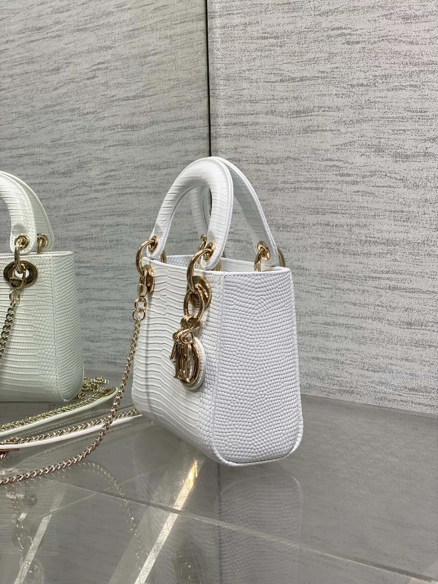 Классические Сумки Женские Christian Dior 11412675