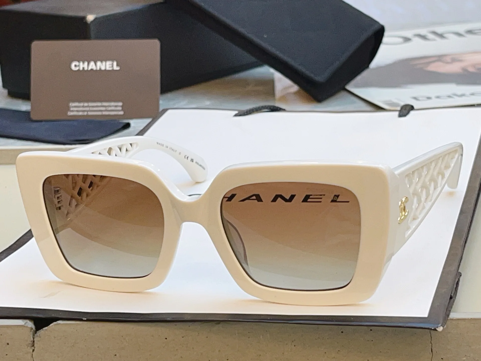 Очки Chanel 17529371