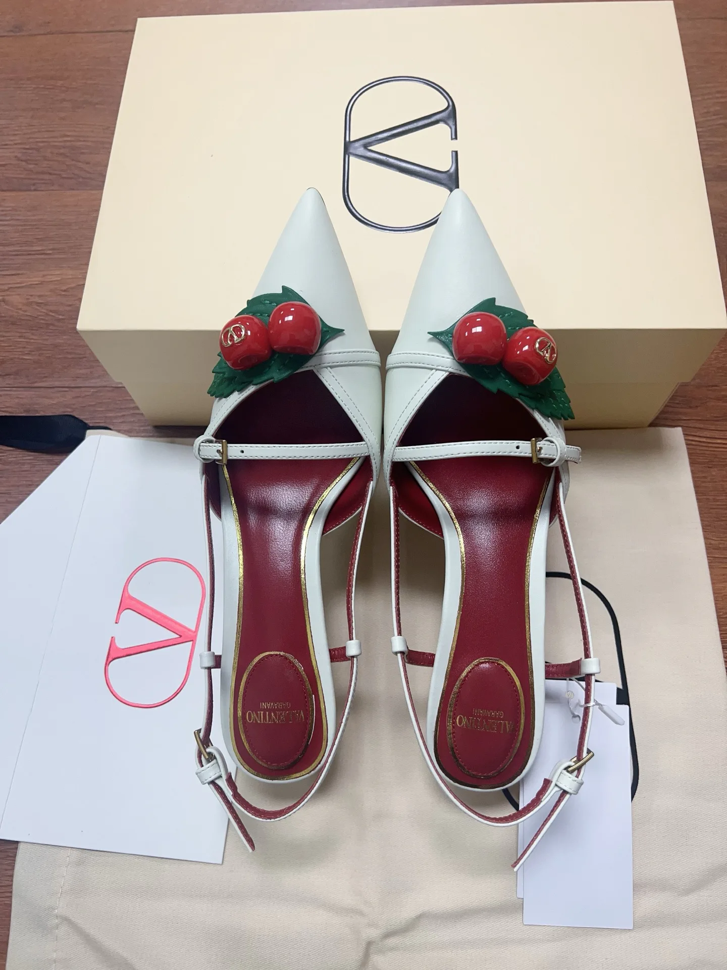 Босоножки Женские Valentino 10994259