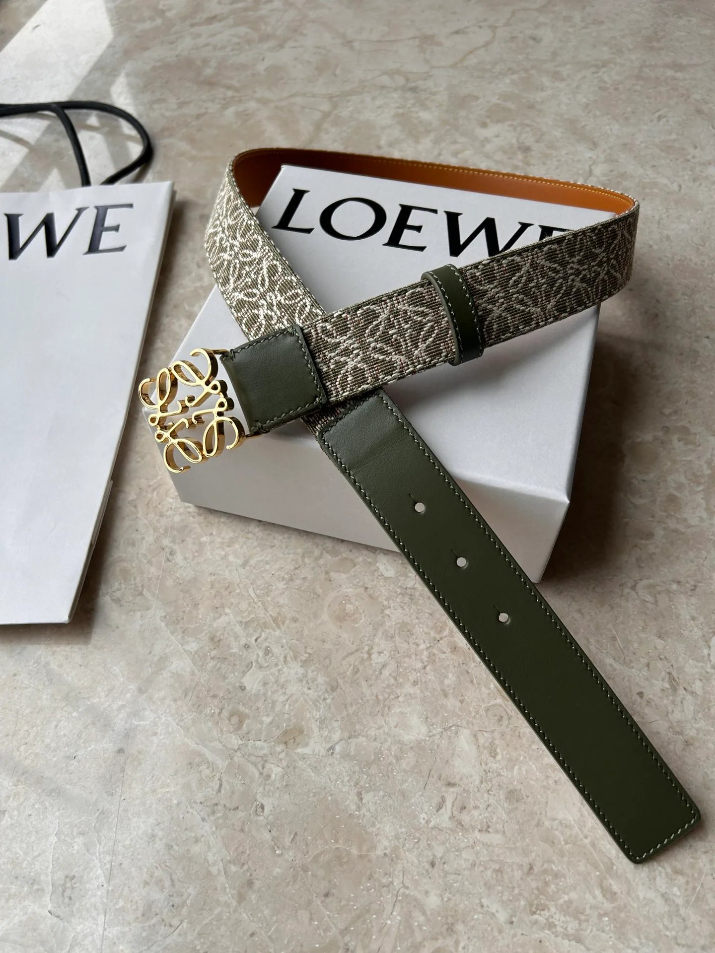 Ремни Loewe 11704492