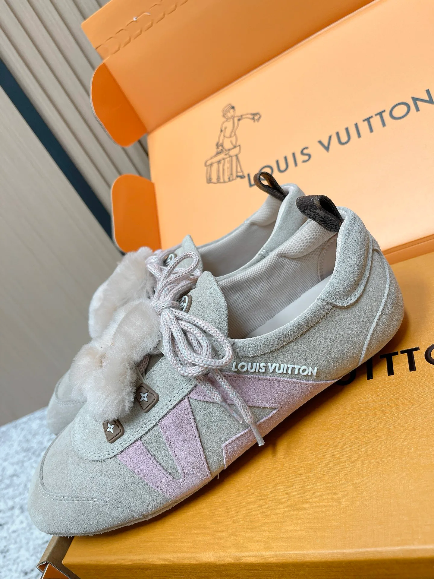 Кроссовки Женские Louis Vuitton 671692