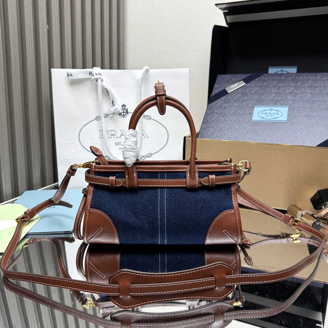 Классические Сумки Женские Prada 1878057