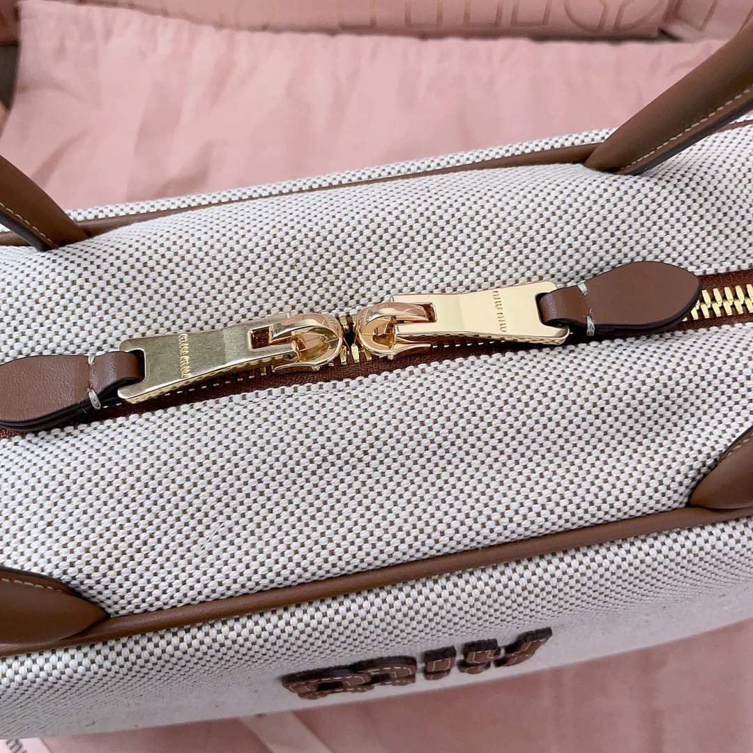 Классические Сумки Женские Miu Miu 17483321