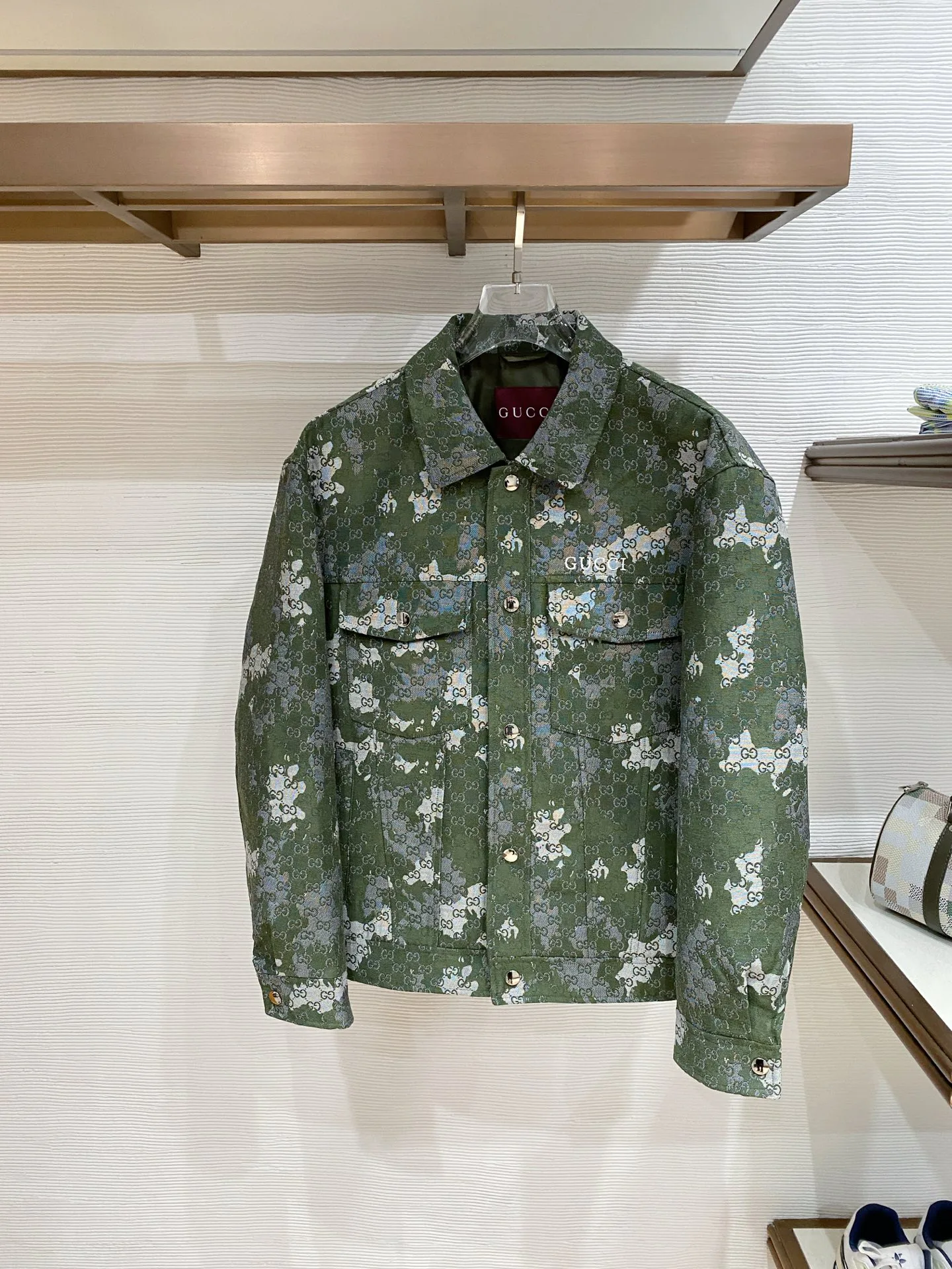 Куртки И Пуховики Мужские Gucci 10197296