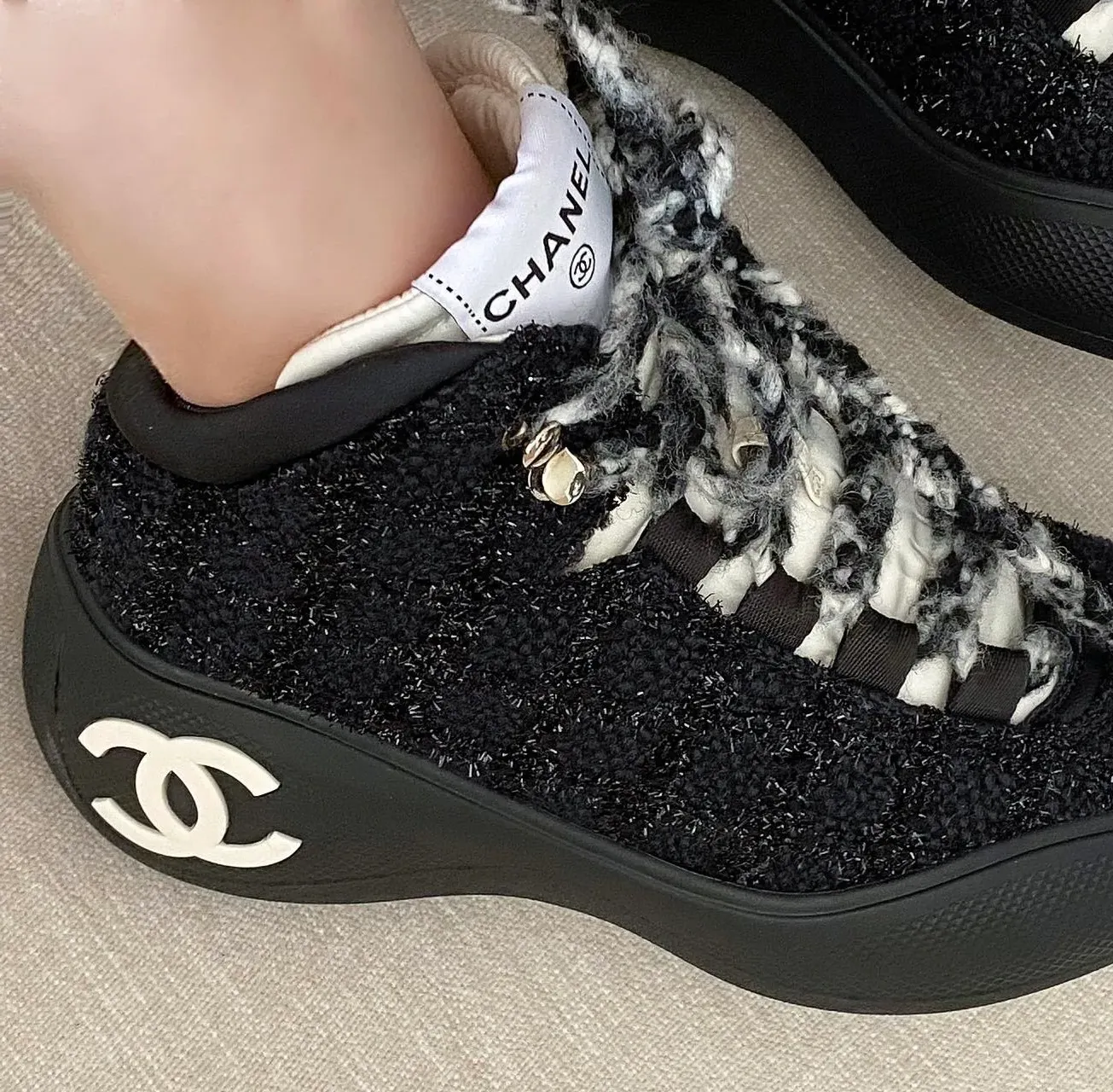 Кроссовки Женские Chanel 2937713