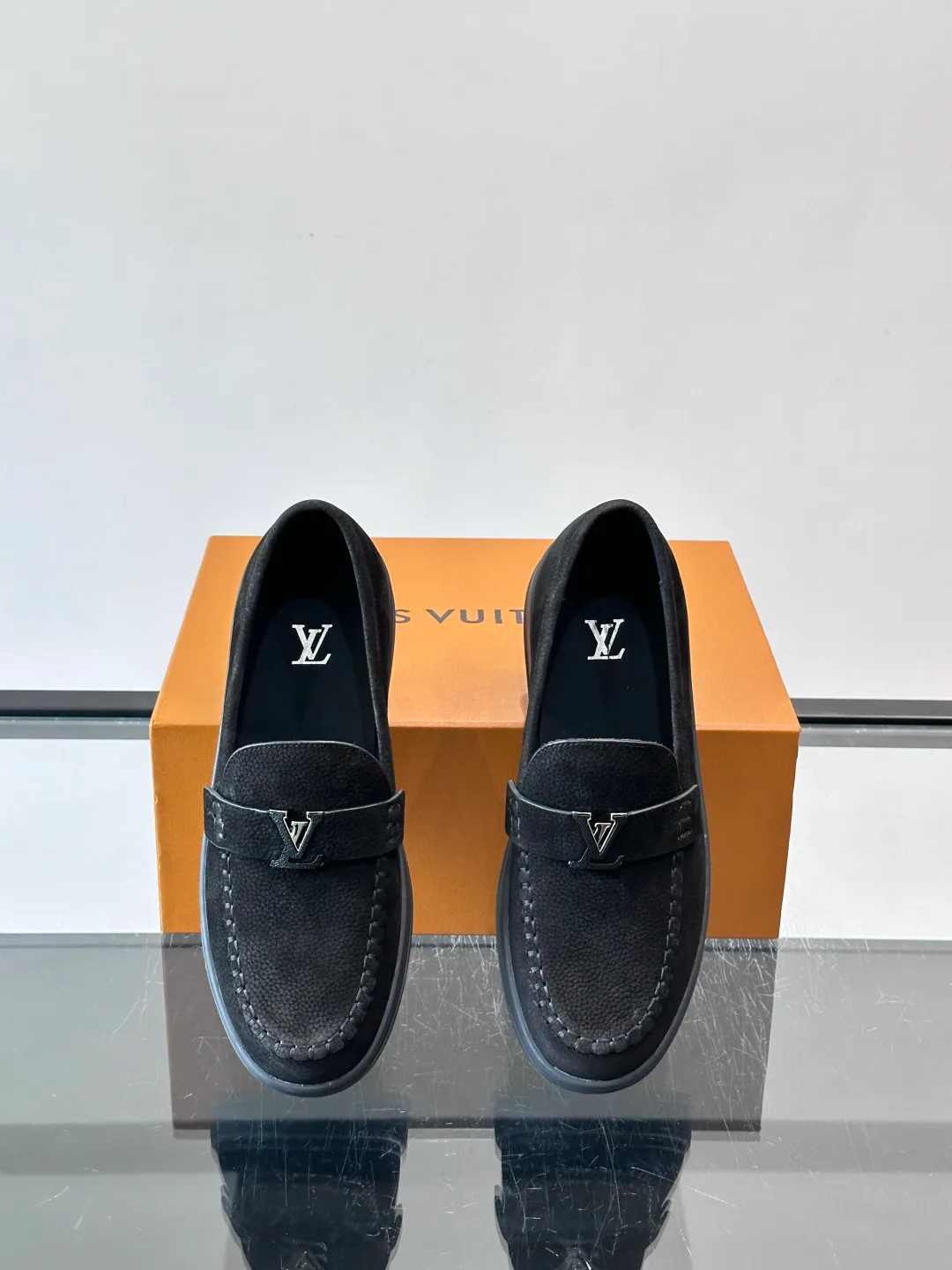 Лоферы И Туфли Мужские Louis Vuitton 17411068