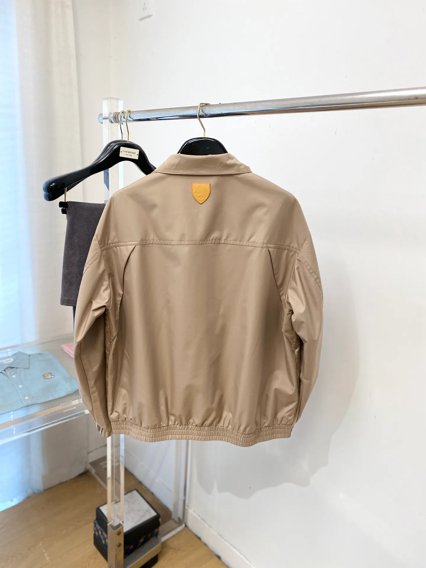 Куртки И Пуховики Мужские Louis Vuitton 5372530