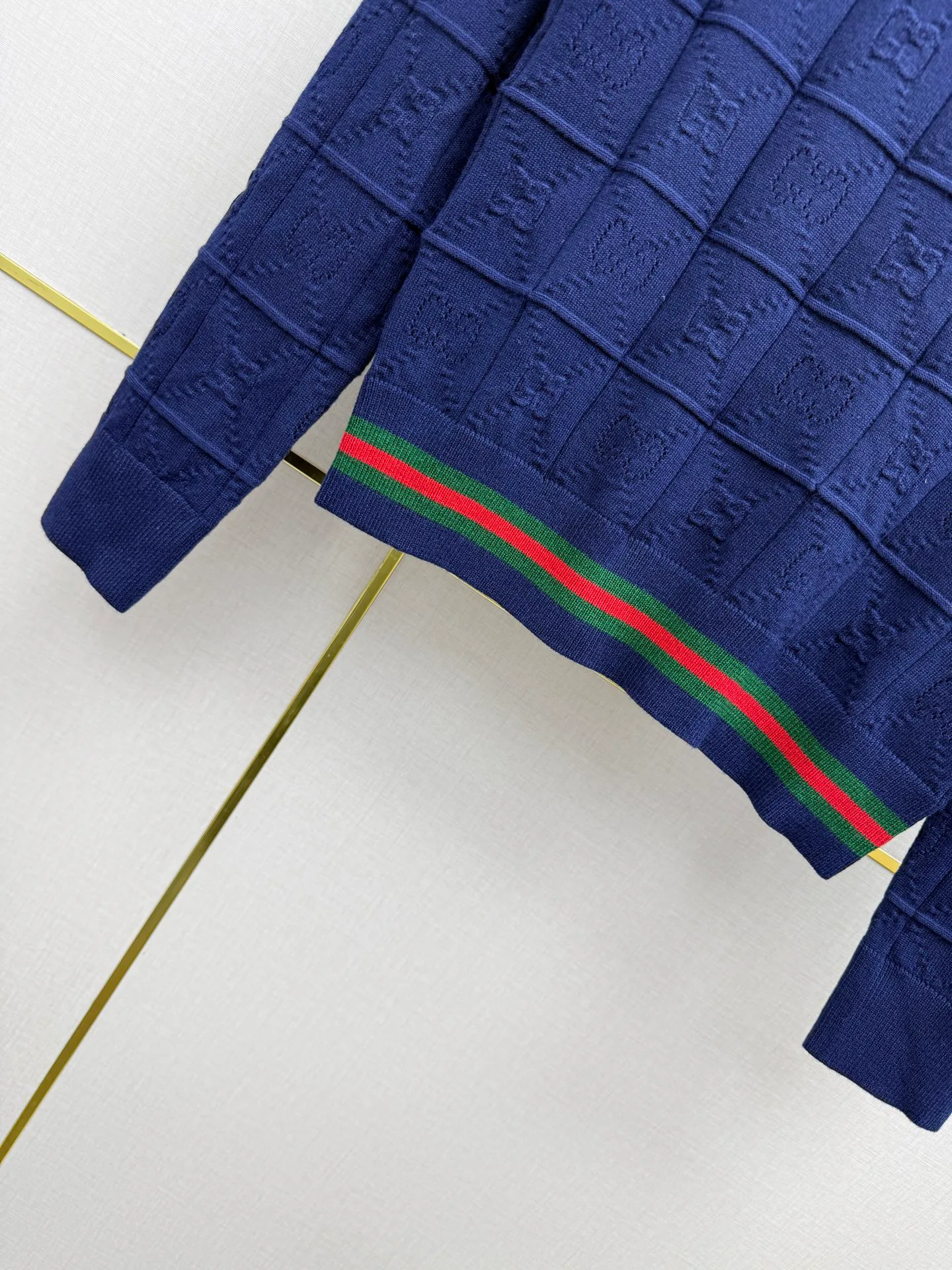 Джемперы И Свитеры Женские Gucci 18298484