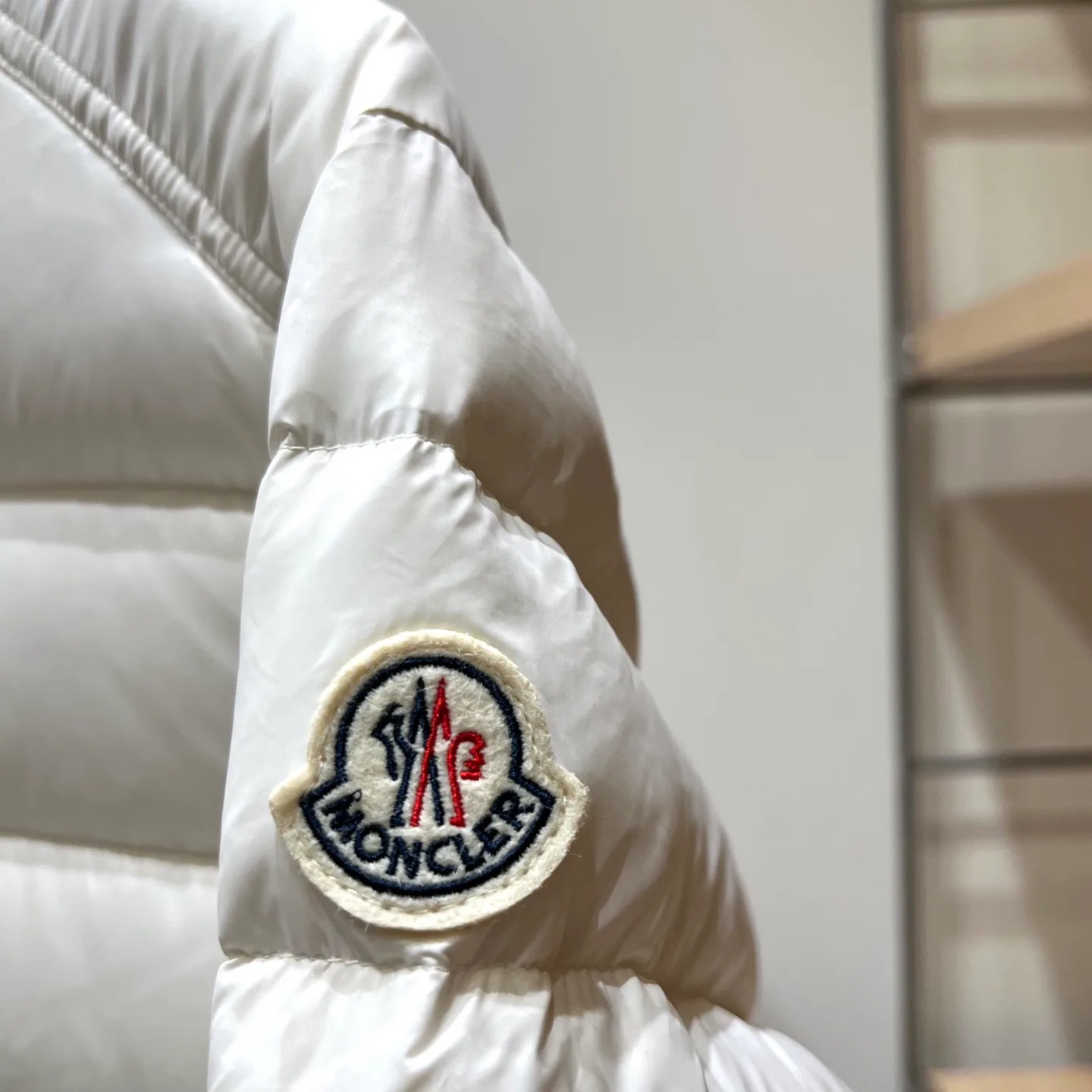 Куртки И Пуховики Женские Moncler 18328164