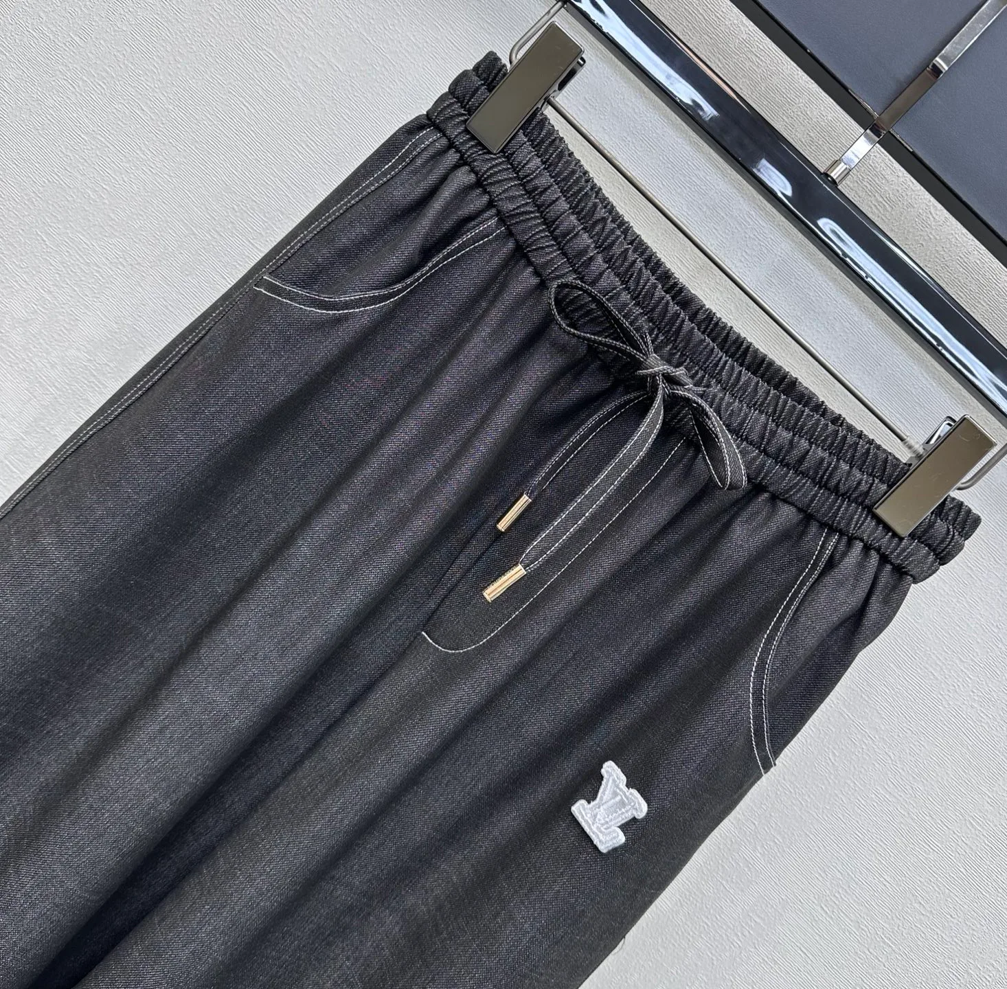 Брюки Женские Louis Vuitton 11673856