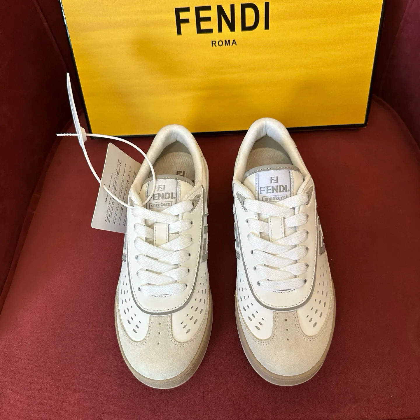 Кроссовки Женские Fendi 467284