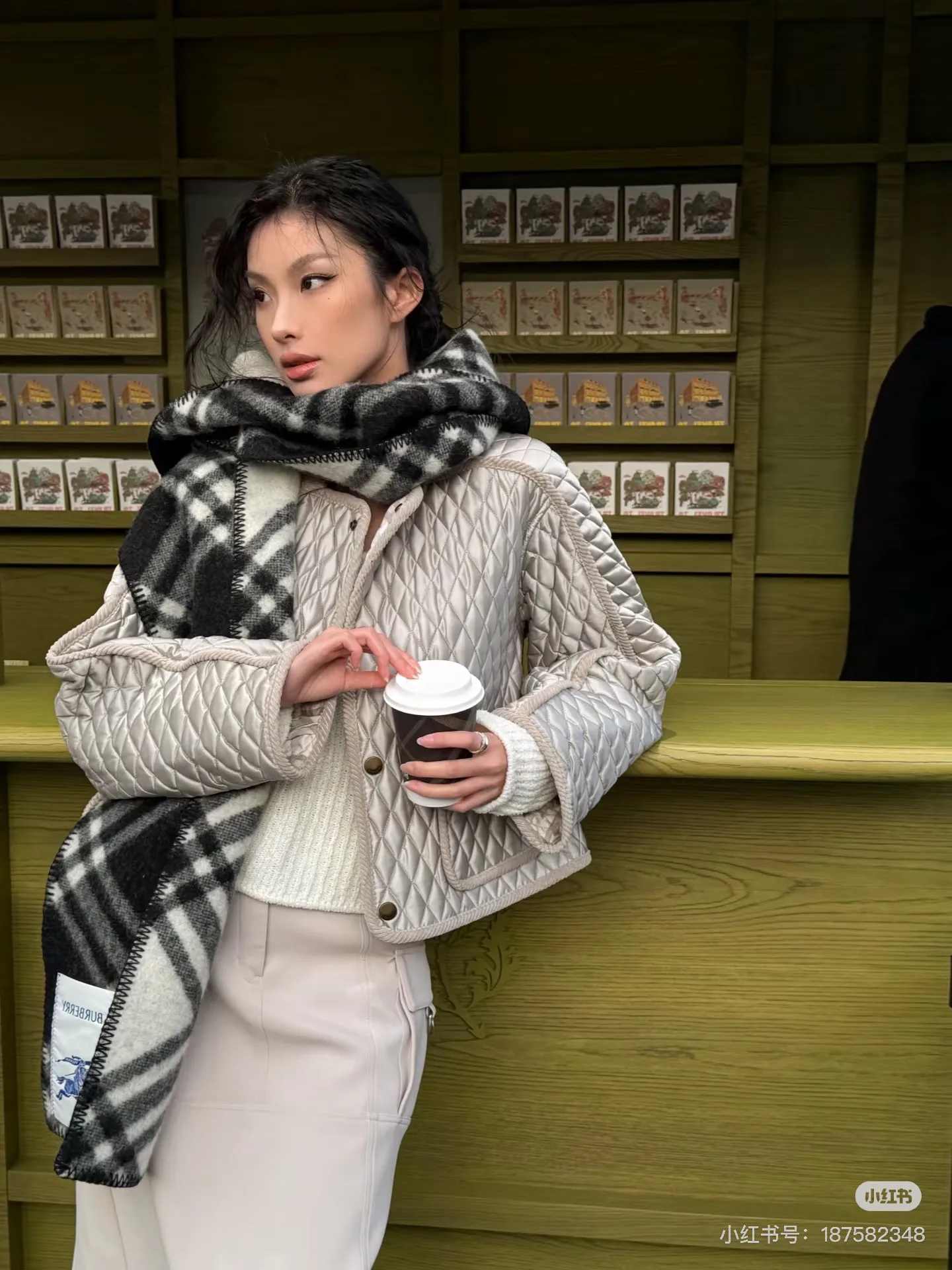 Куртки И Пуховики Женские Burberry 17908964