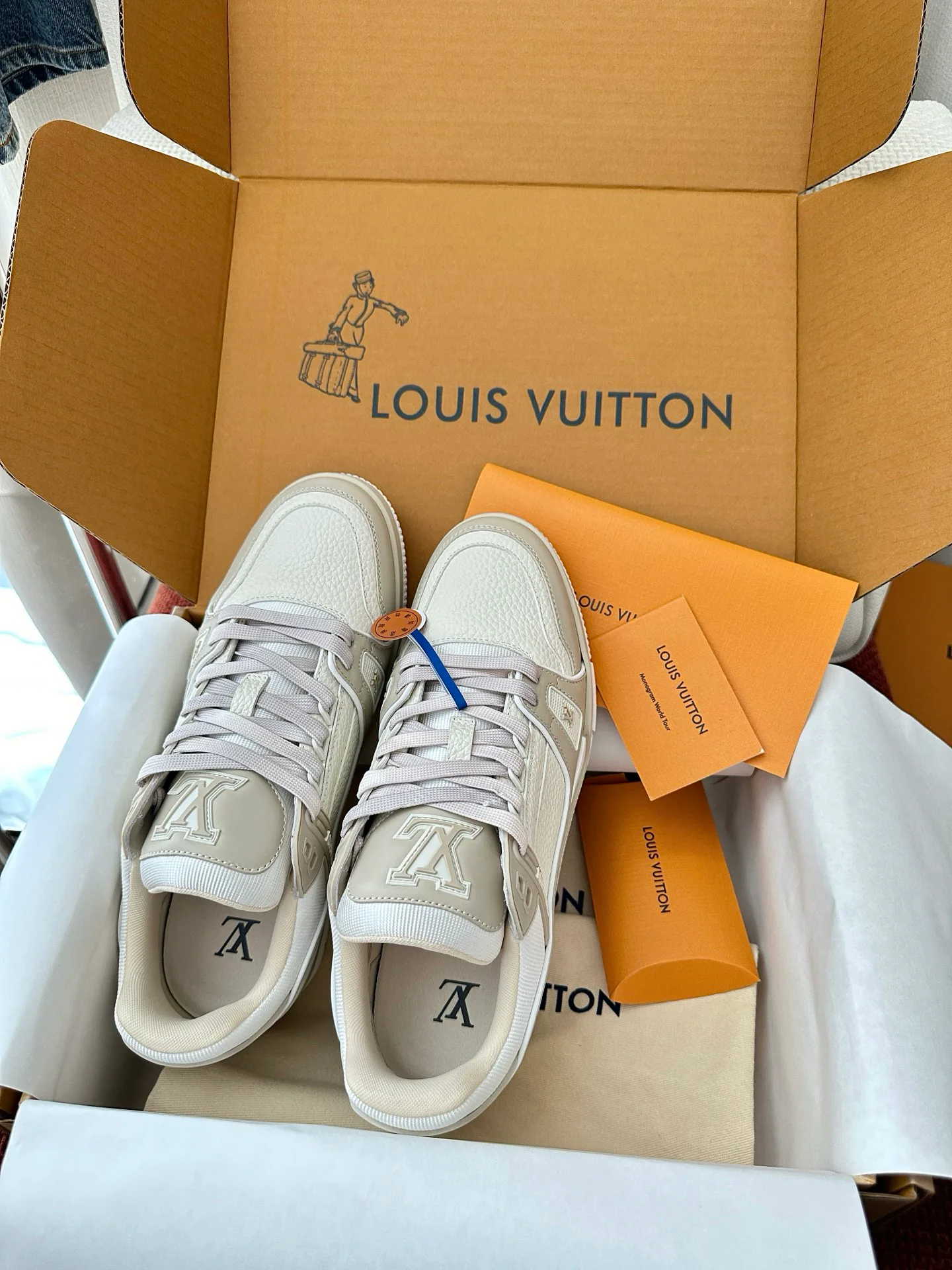 Кроссовки Женские Louis Vuitton 11449488