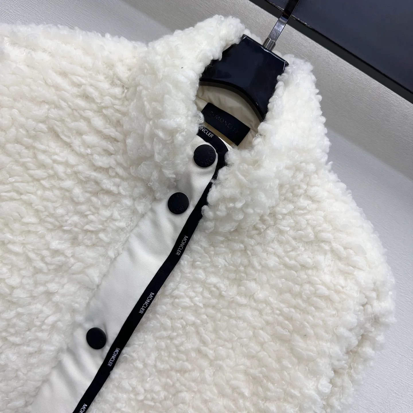 Куртки И Пуховики Женские Moncler 17927256