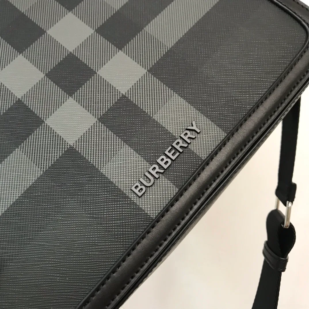 Классические Сумки Женские Burberry 11013032