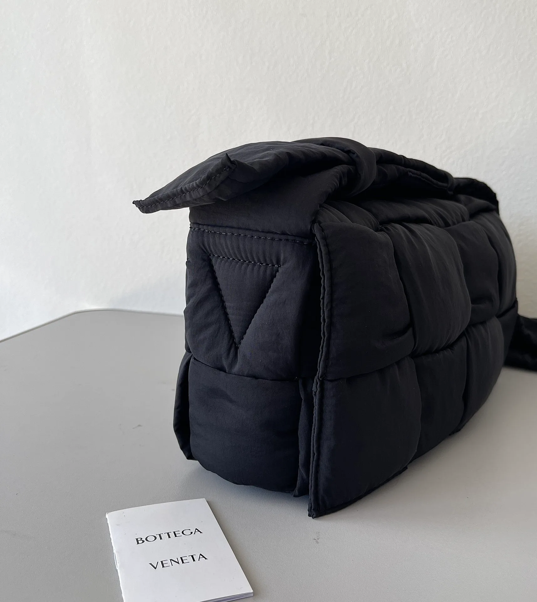 Сумки На Ремне Женские Bottega Veneta 3945208