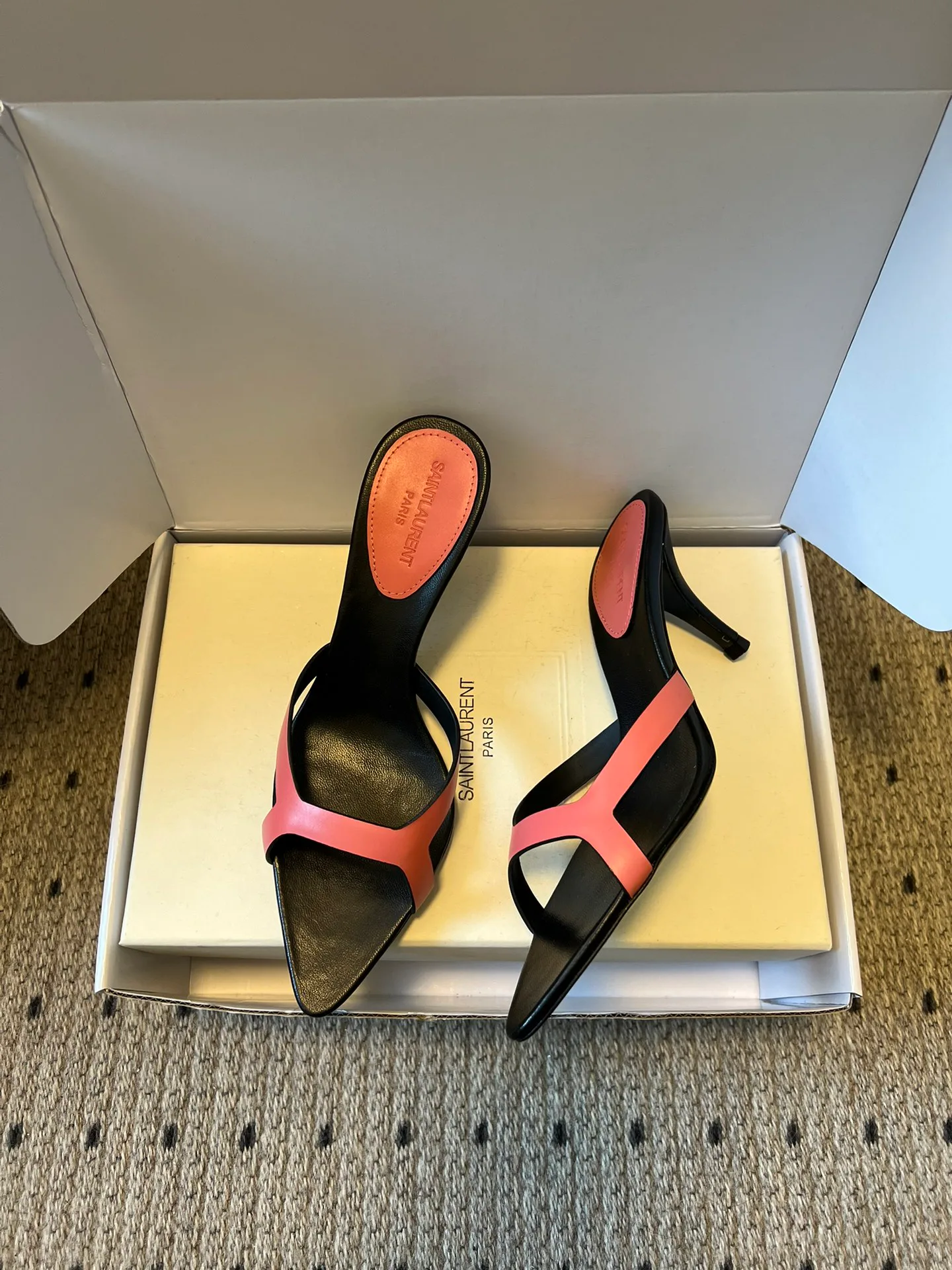 Босоножки Женские Saint Laurent 10835395