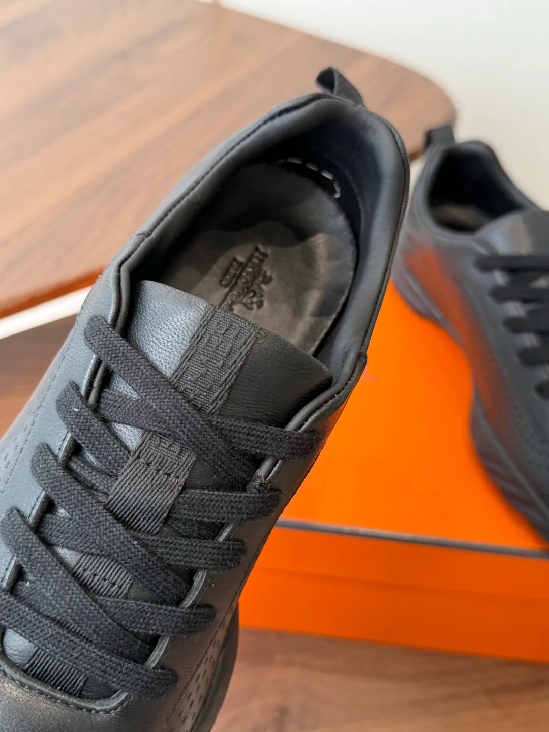 Кроссовки Женские Hermes 17128303