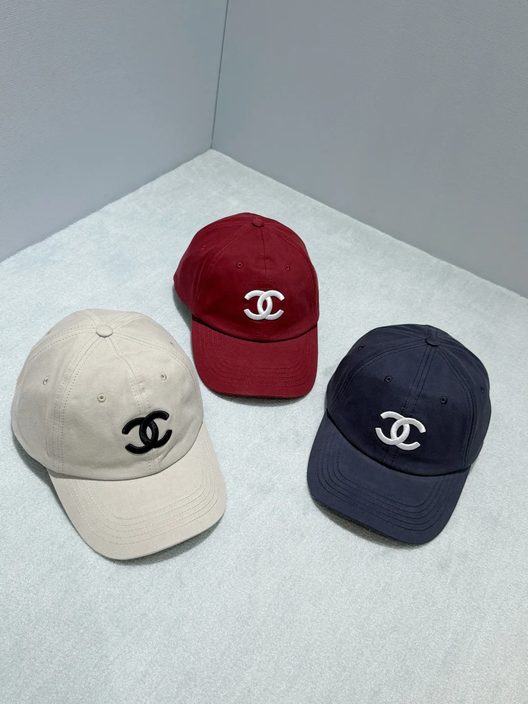 Головные Уборы Chanel 18088248