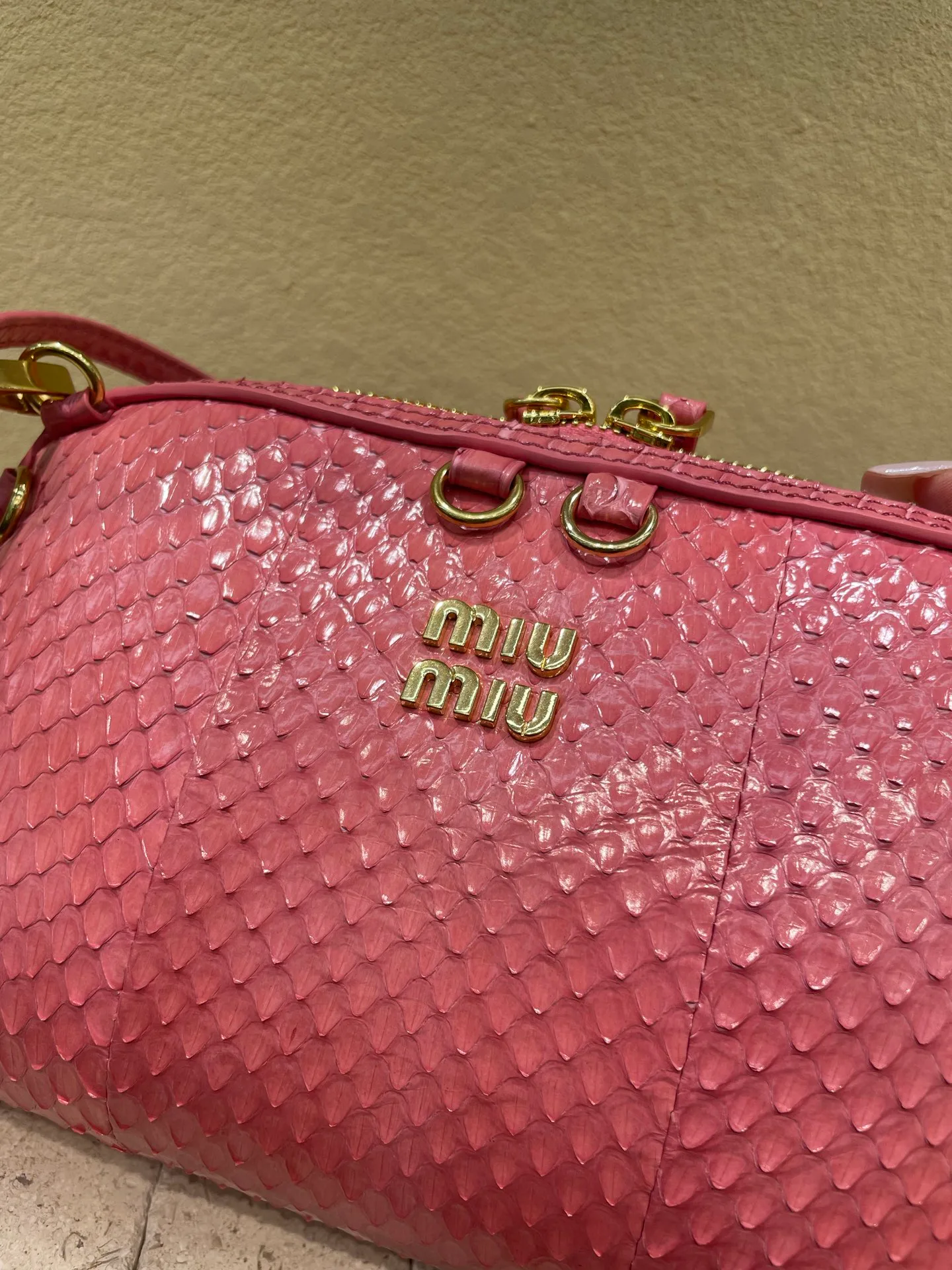 Классические Сумки Женские Miu Miu 12702920