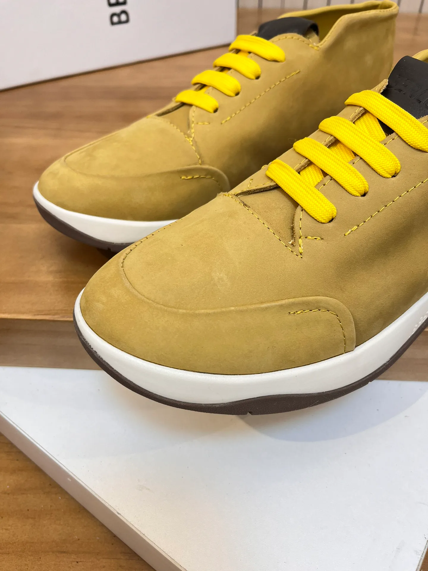 Кроссовки Женские Berluti 462857