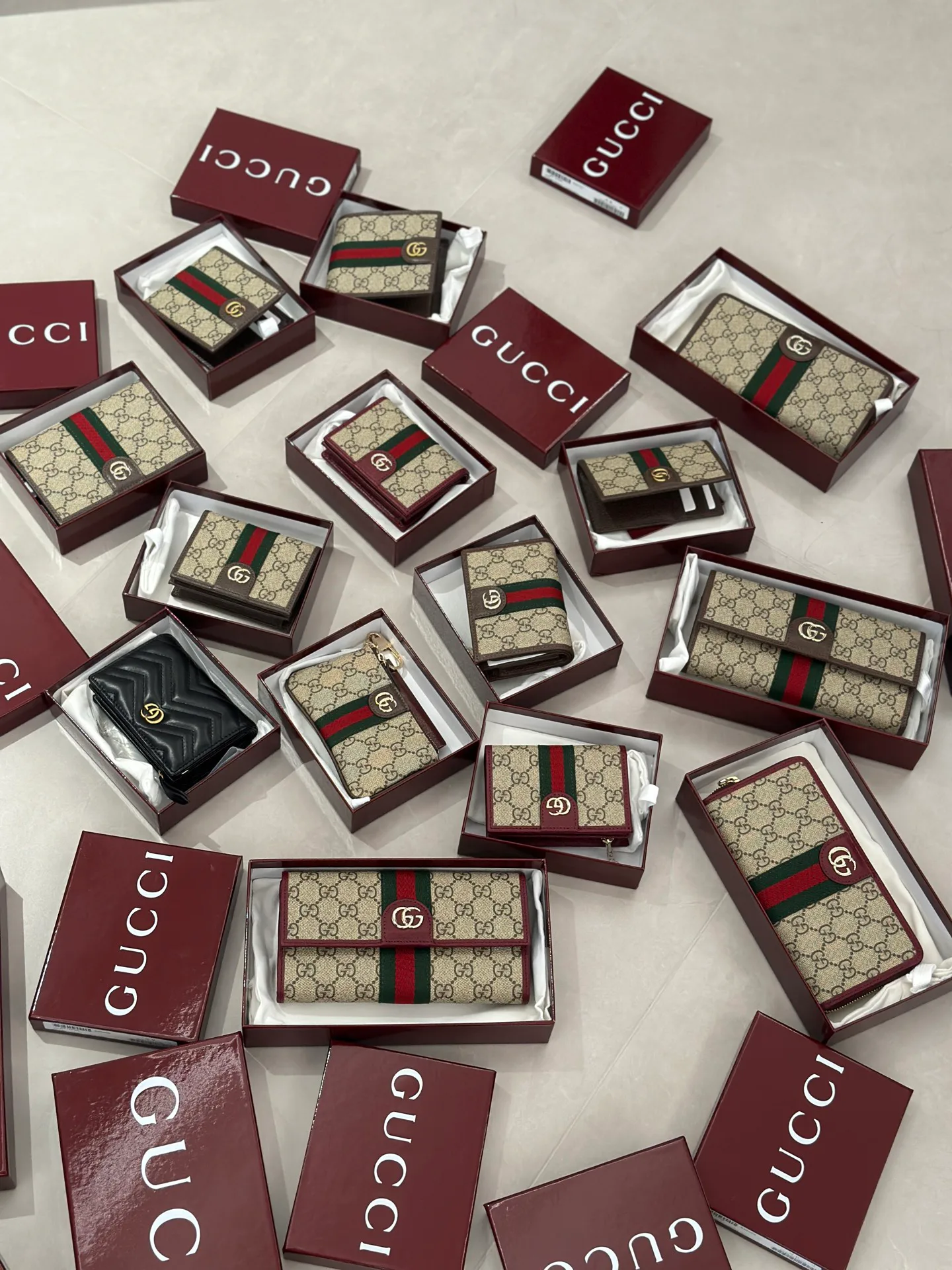 Клатчи Женские Gucci 10677436