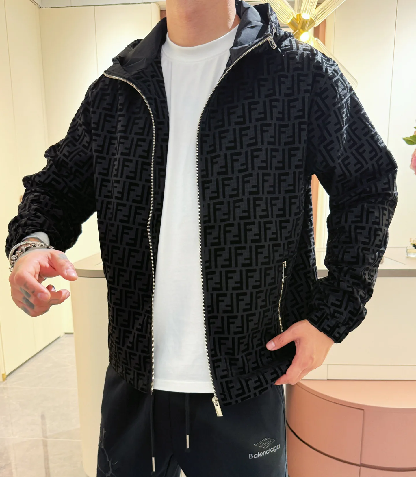 Куртки И Пуховики Мужские Fendi 18197307