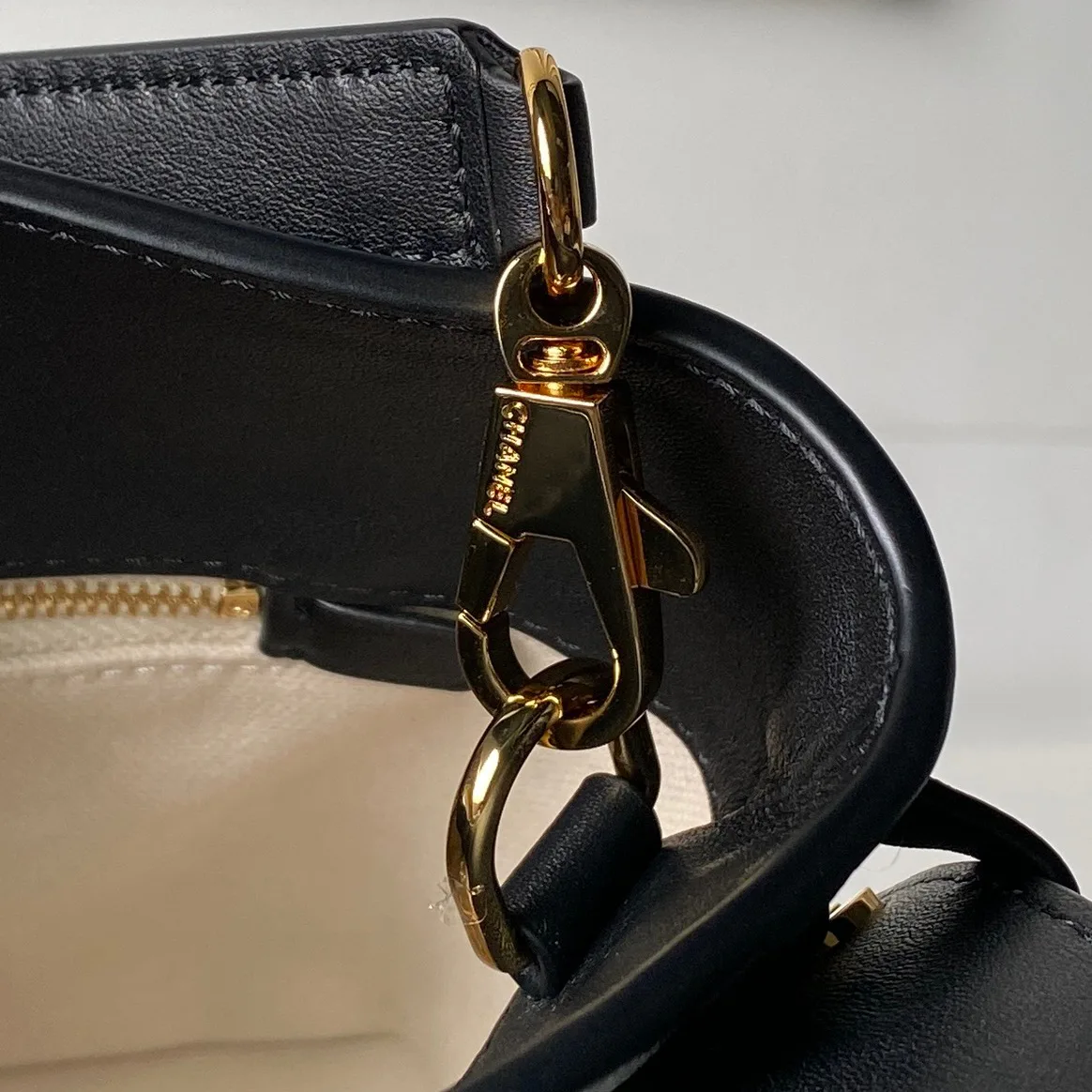 Классические Сумки Женские Chanel 16990486