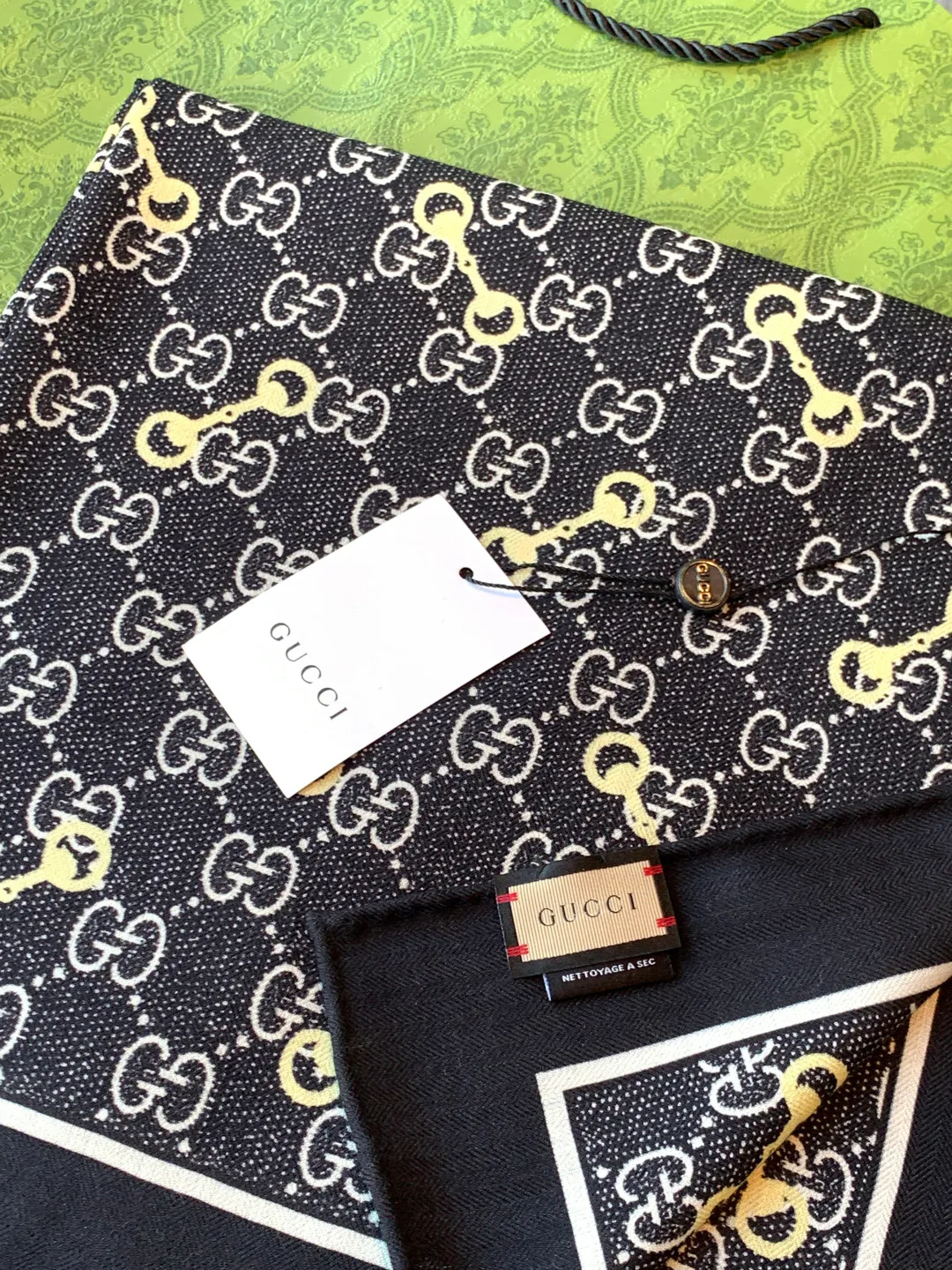 Платки Gucci 1338070