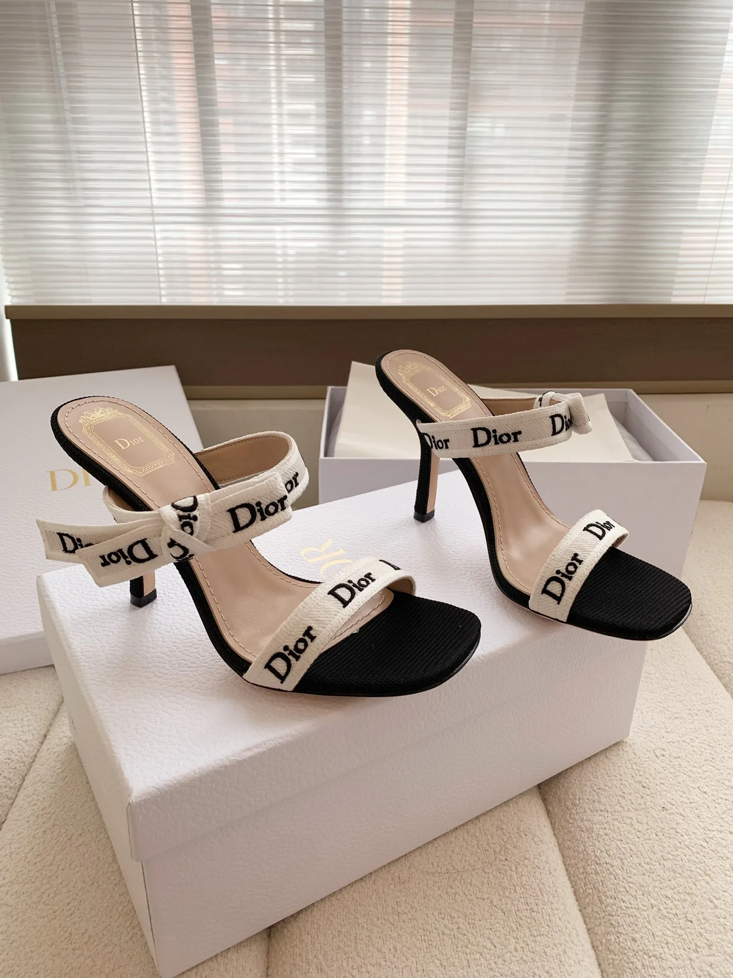 Босоножки Женские Christian Dior 11599294