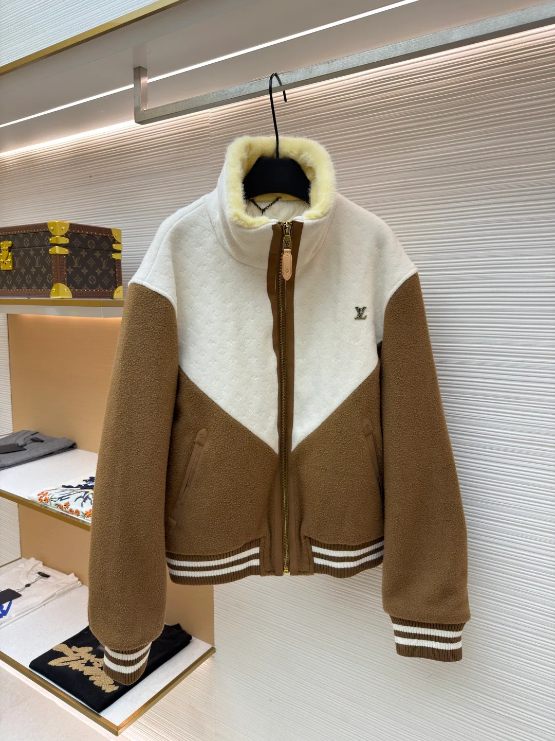 Куртки И Пуховики Мужские Louis Vuitton 7080105