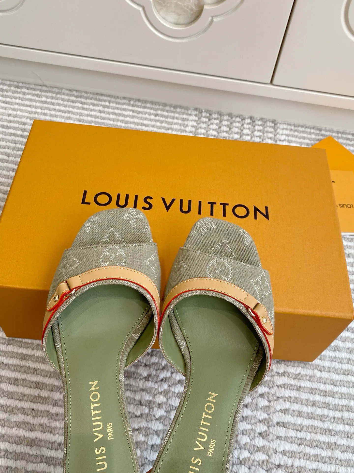 Мюли И Сабо Женские Louis Vuitton 12779789