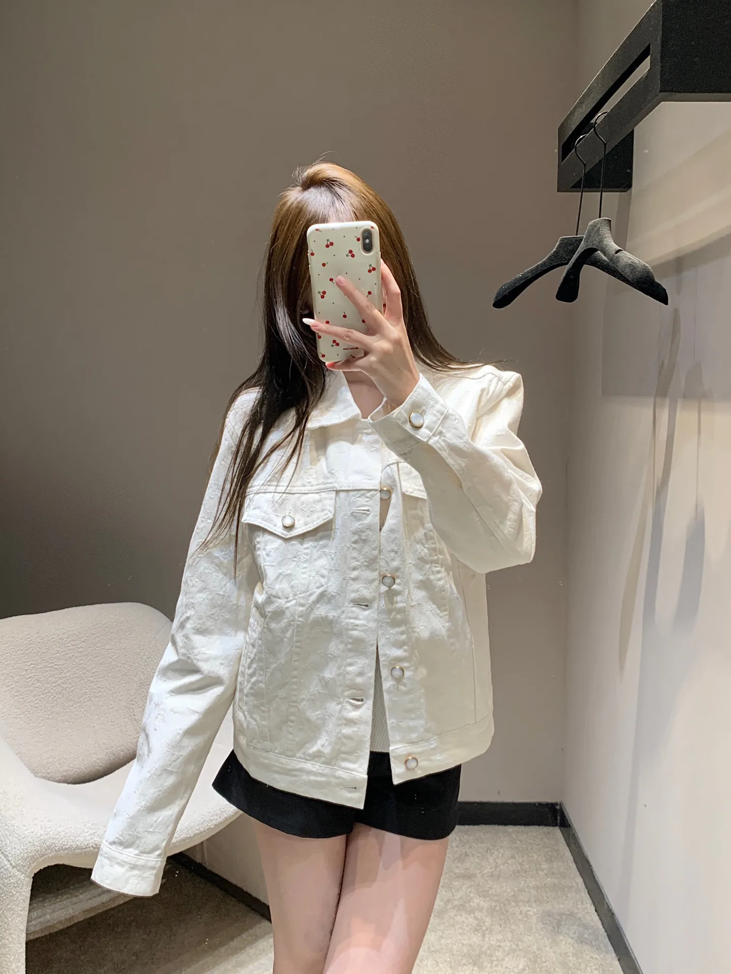 Куртки И Пуховики Женские Louis Vuitton 1457084