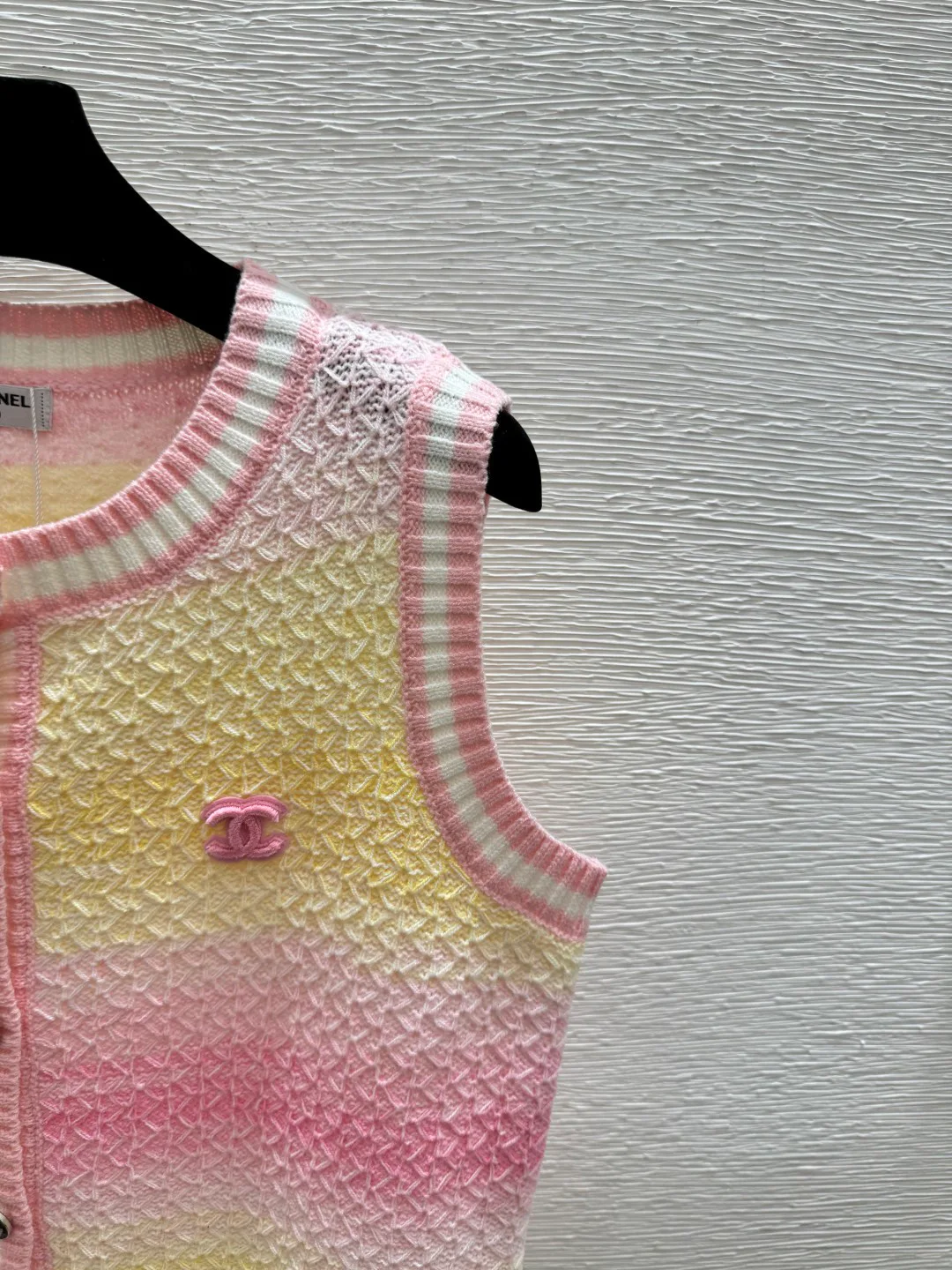 Жилеты Женские Chanel 11910186