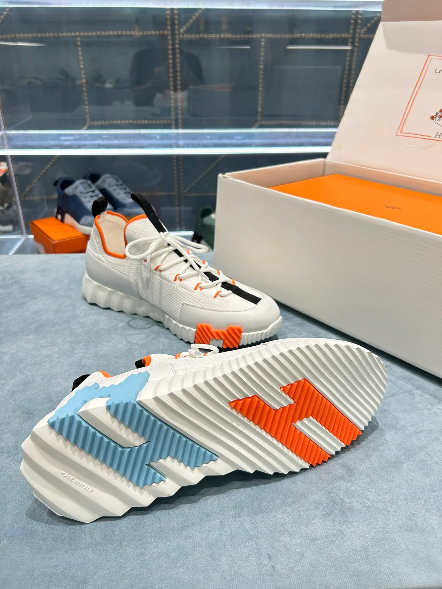 Кроссовки Женские Hermes 347699