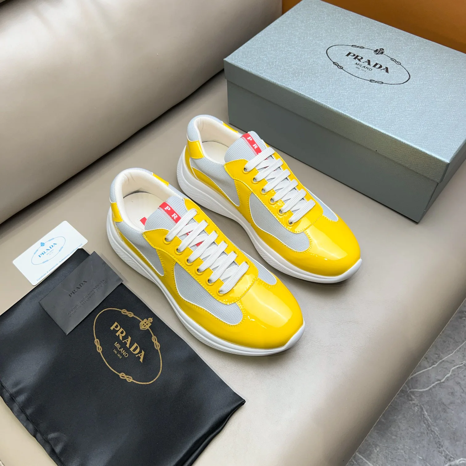 Кроссовки Женские Prada 17636251