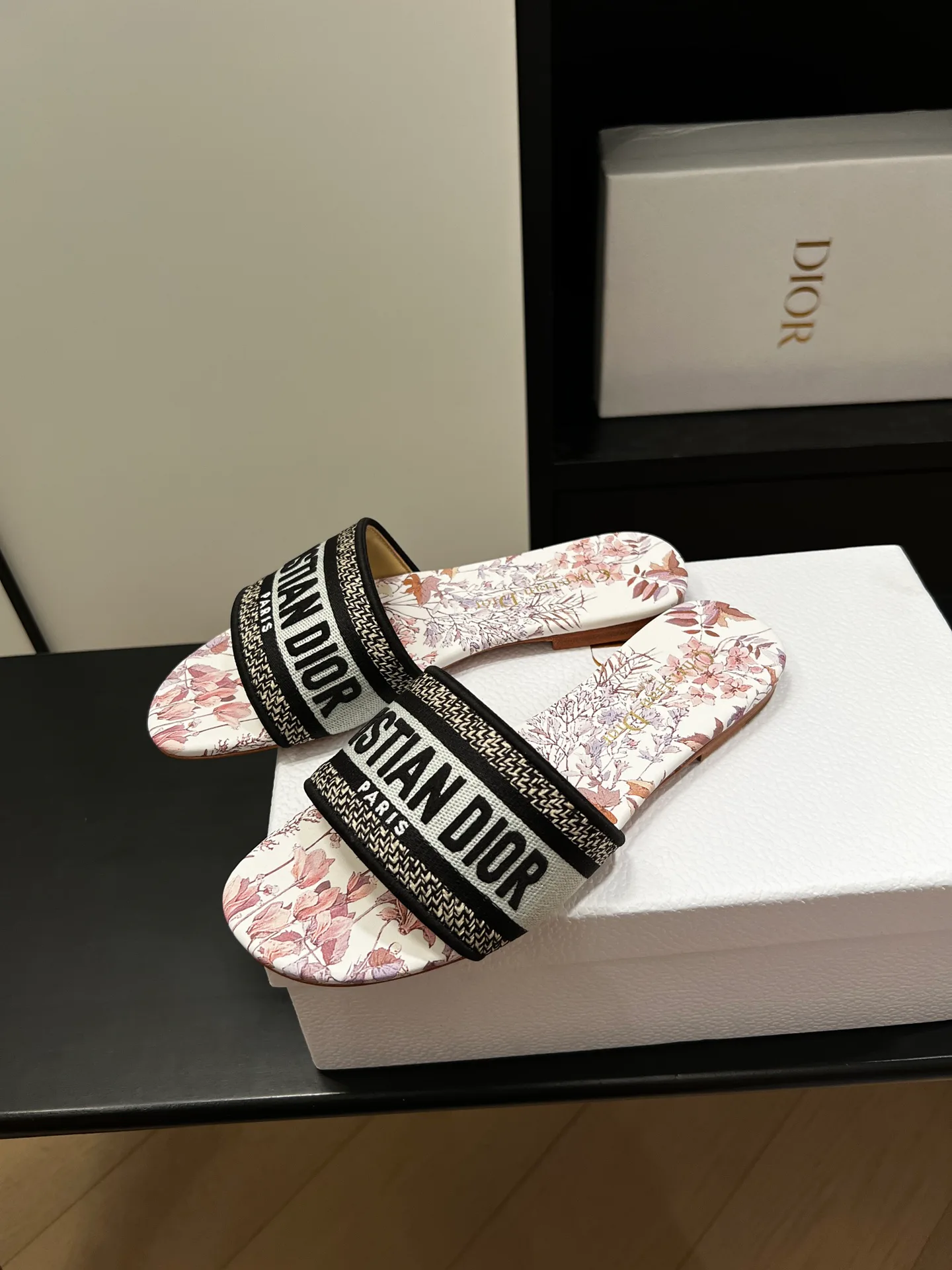 Шлепанцы Женские Christian Dior 11884683