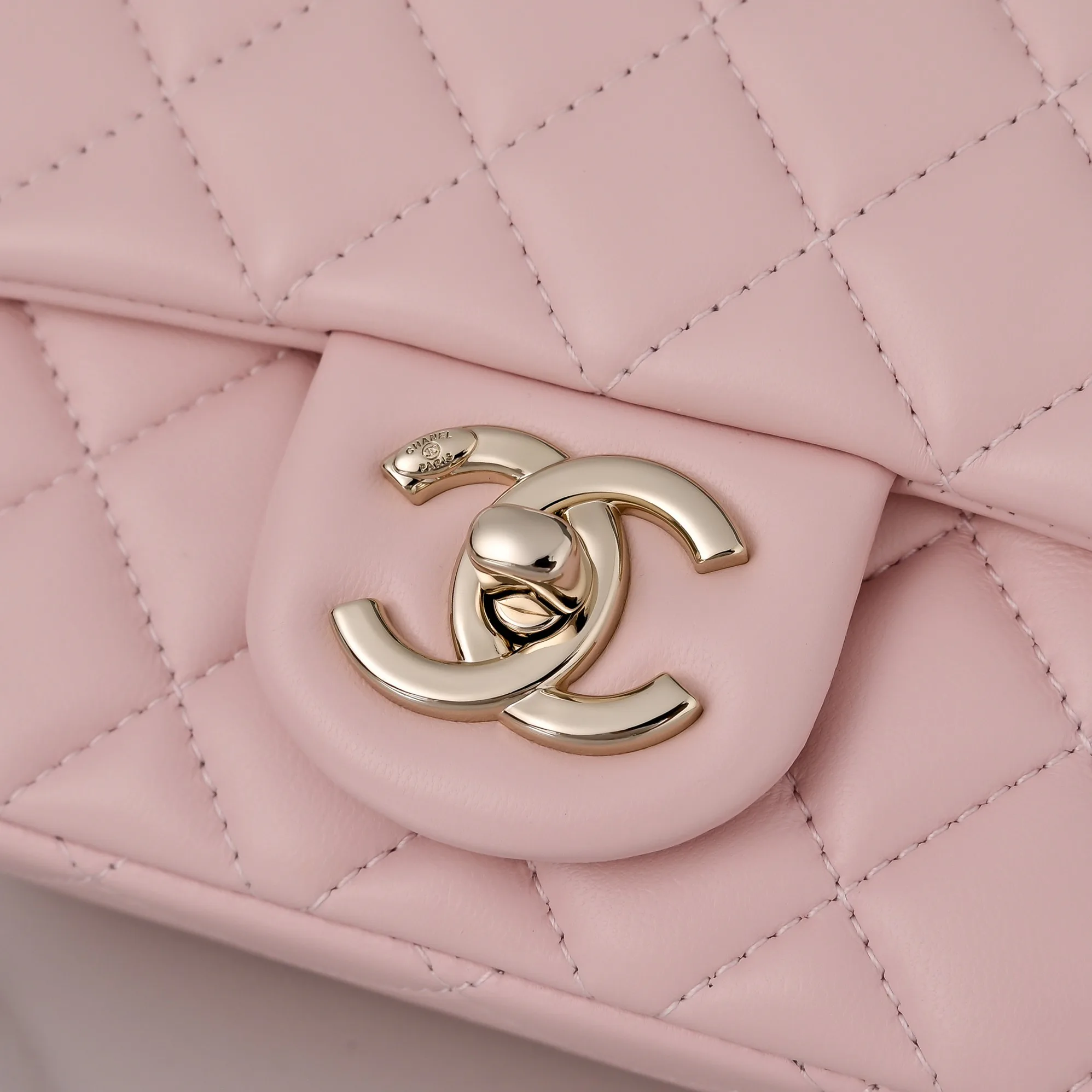 Классические Сумки Женские Chanel 18207683