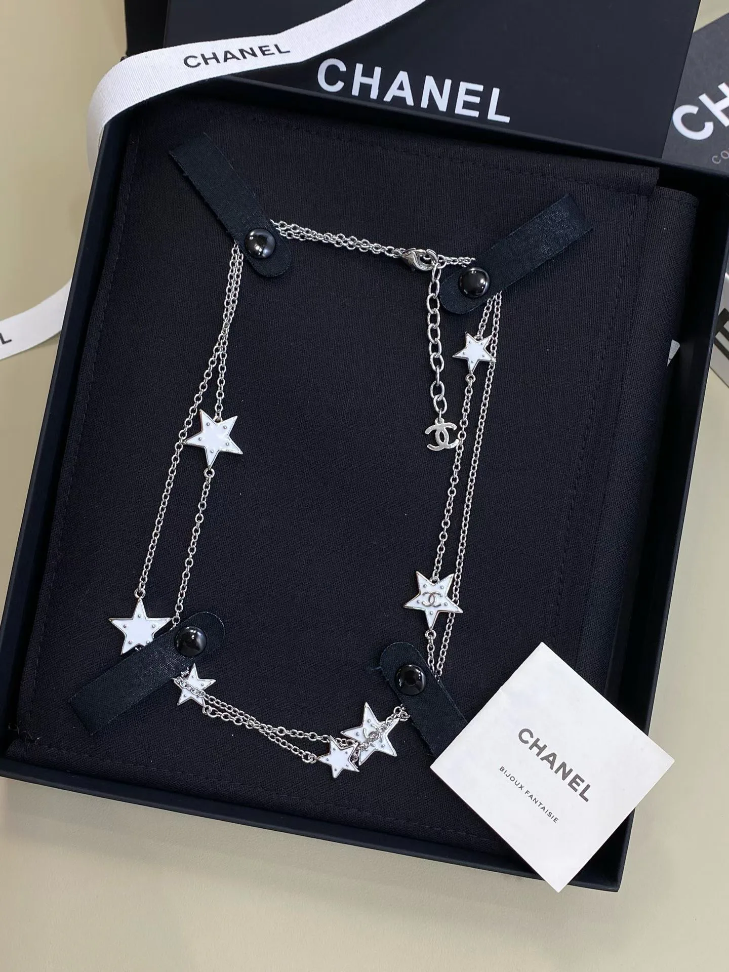Бижутерия Chanel 18351210