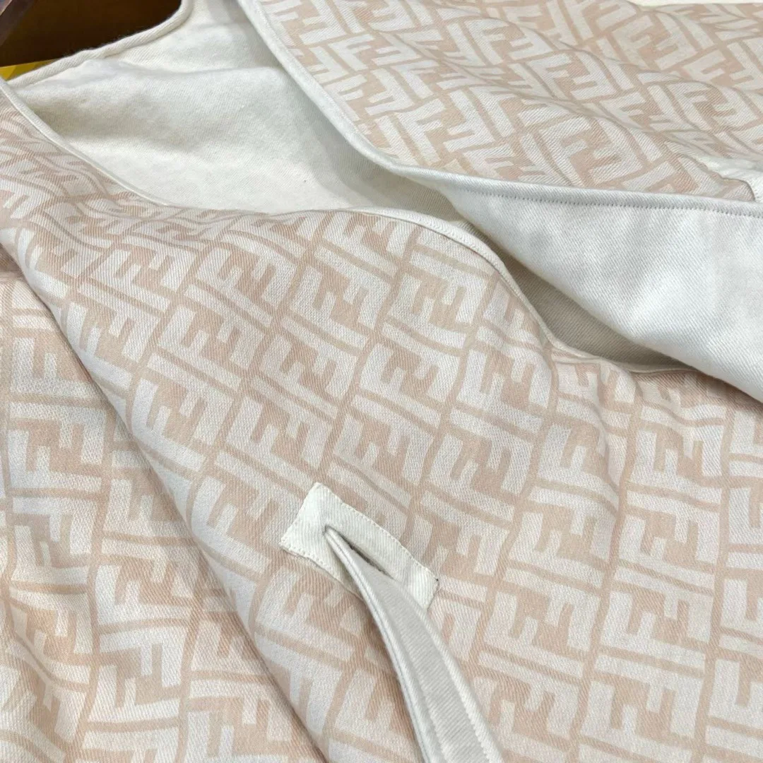 Пальто Женские Fendi 1669417