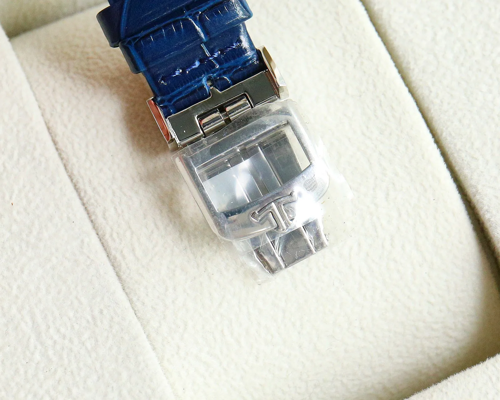 Часы Женские Jaeger-Lecoultre 18233884