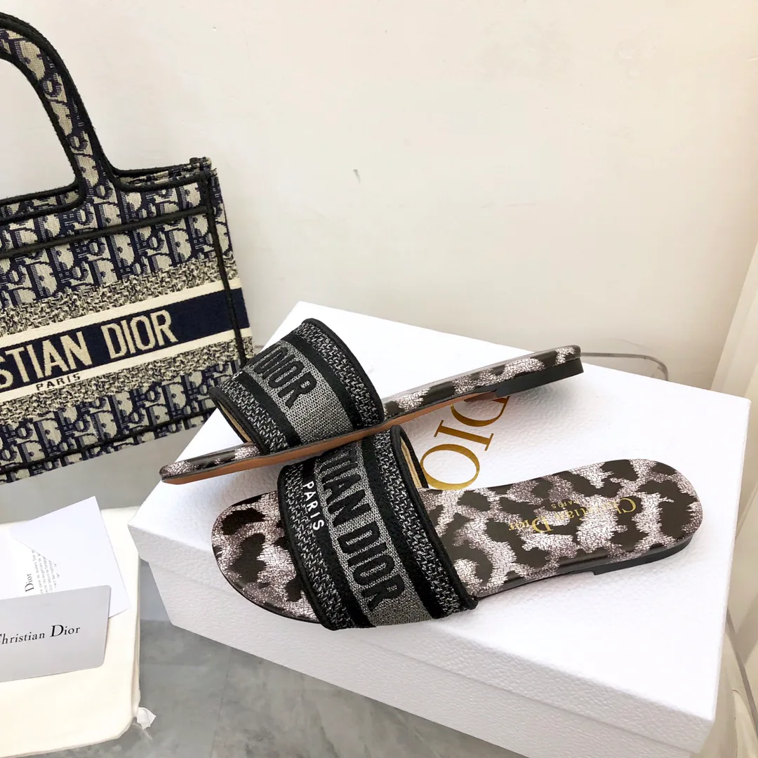 Шлепанцы Женские Christian Dior 16899748