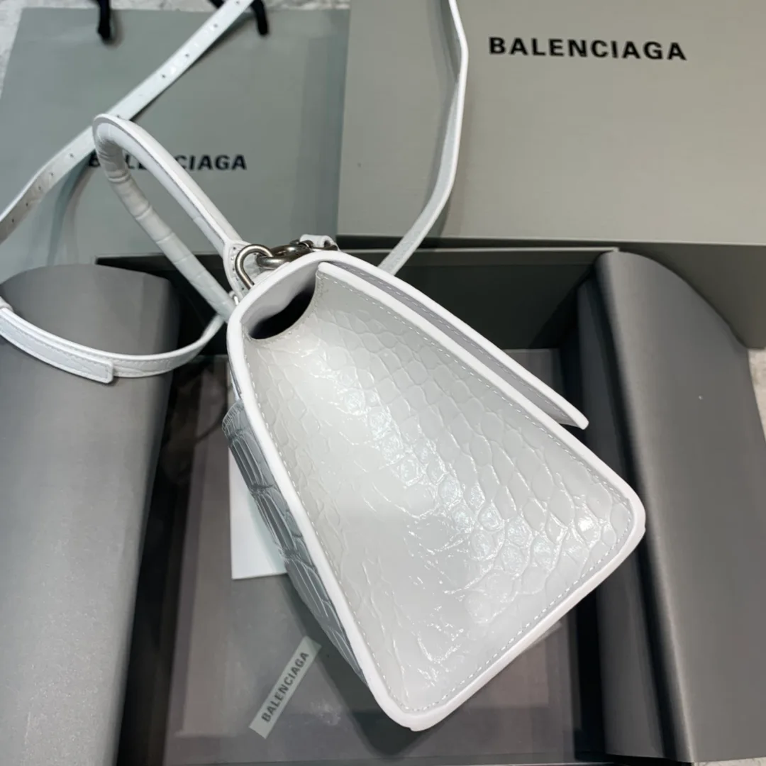 Классические Сумки Женские Balenciaga 17359749