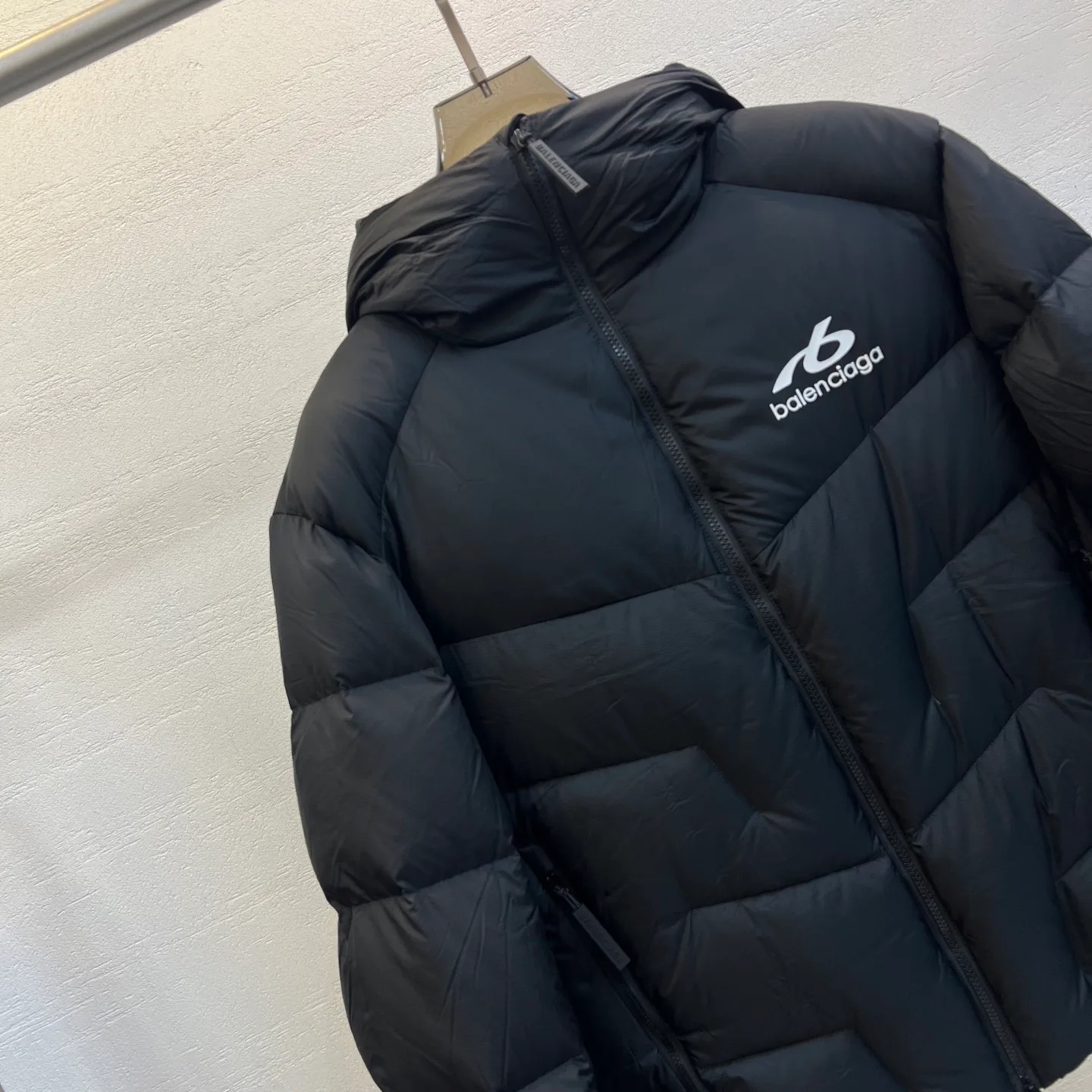 Куртки И Пуховики Женские Balenciaga 19283528