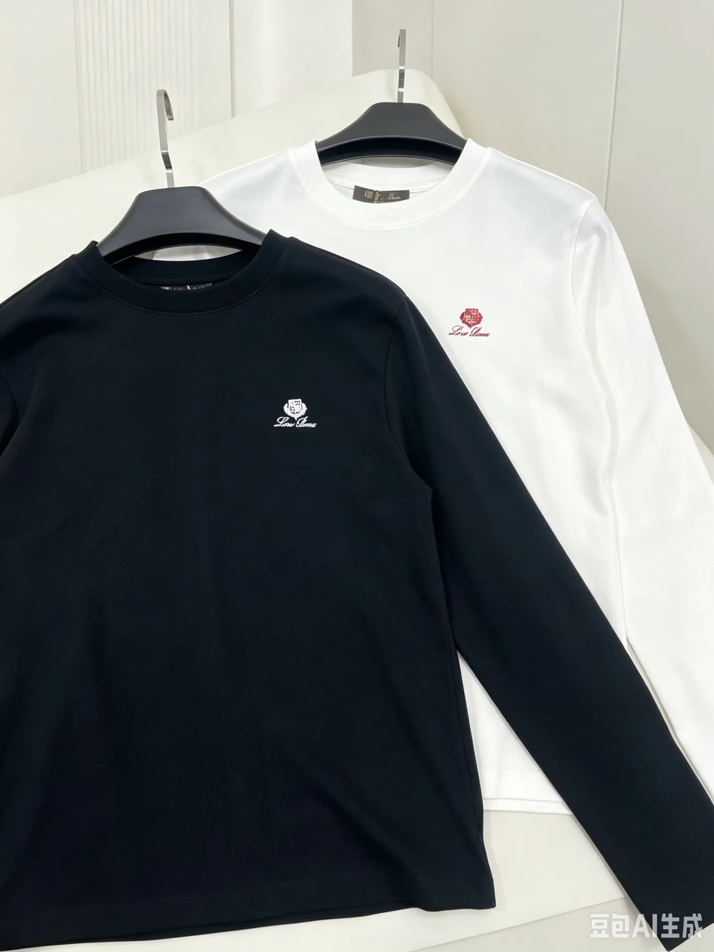Лонгсливы Женские Loro Piana 18182357