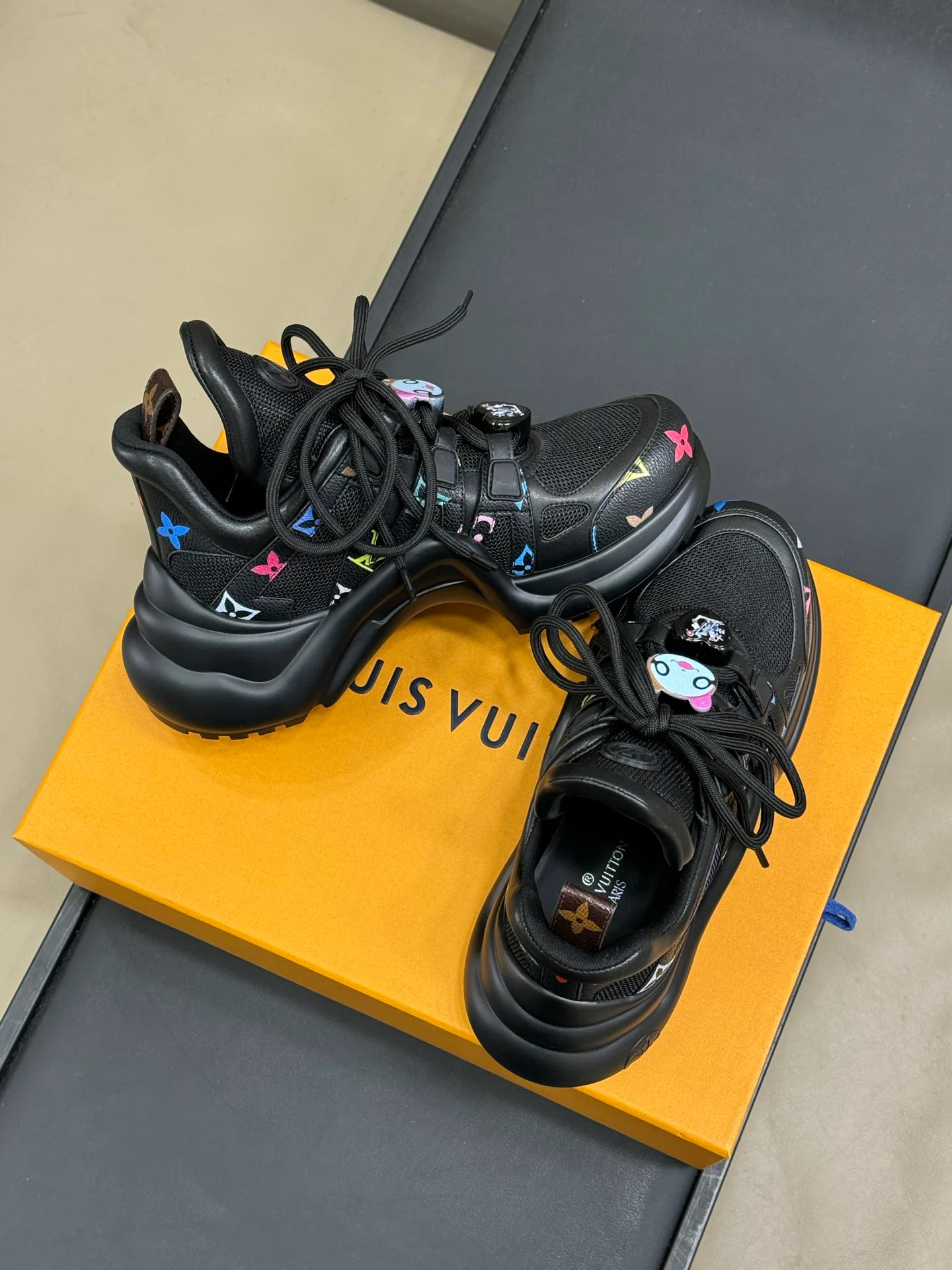 Кроссовки Женские Louis Vuitton 28554