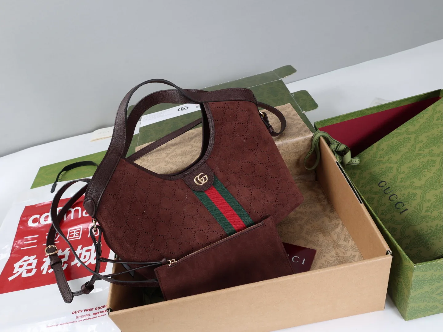 Классические Сумки Женские Gucci 18223252