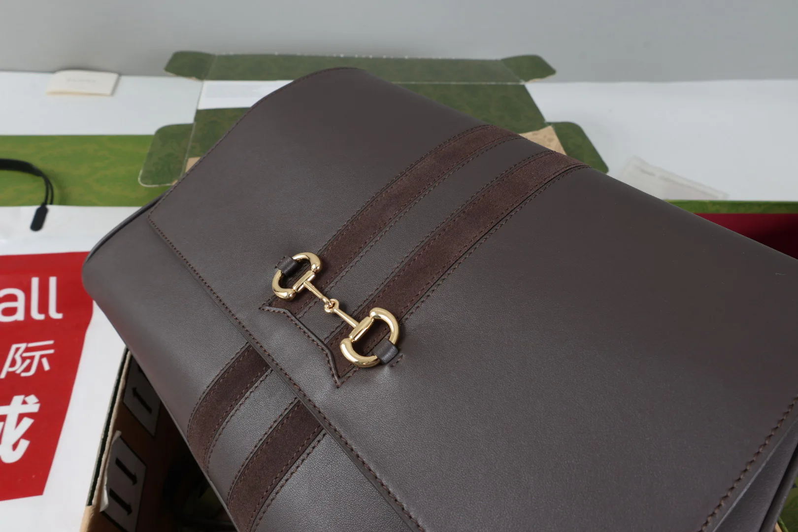 Классические Сумки Женские Gucci 18250582