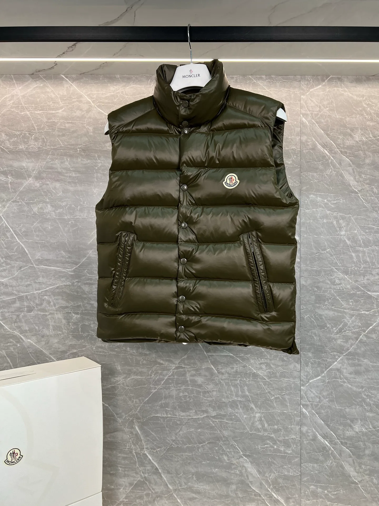 Жилеты Мужские Moncler 1845737