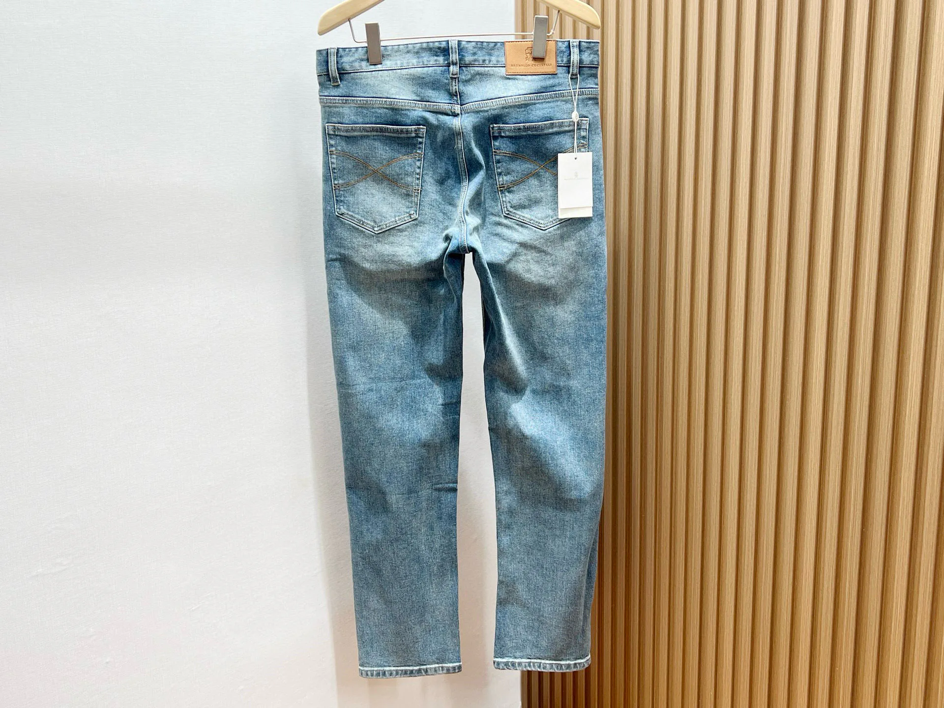Джинсы Мужские Brunello Cucinelli 11918425